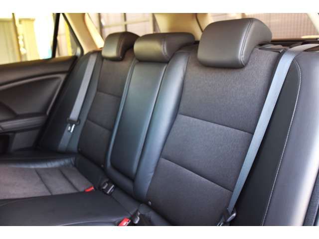 Honda ACCORD TOURER 2008-12 6660-11