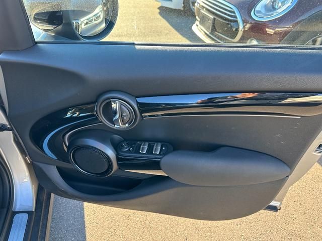 Bmw MINI 2023-06 183068-18