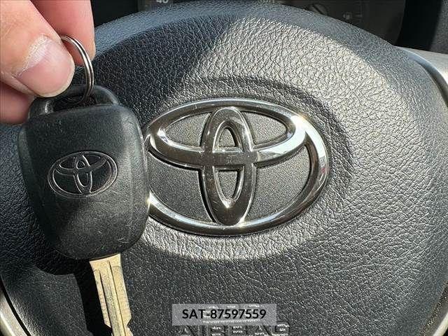 Toyota VITZ 2014-07 288583-3