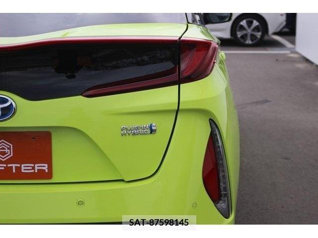Toyota PRIUS PHV 2017-02 222896-10
