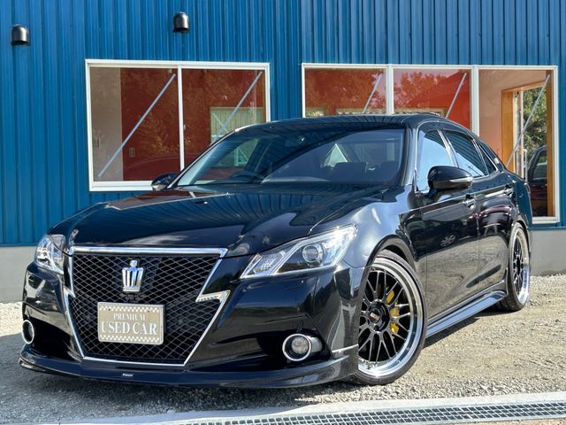 Toyota CROWN SEDAN 2014-01 193593-0
