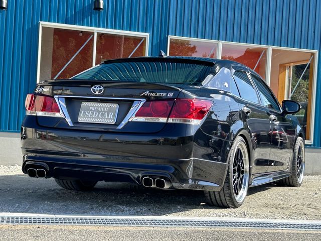 Toyota CROWN SEDAN 2014-01 193593-5