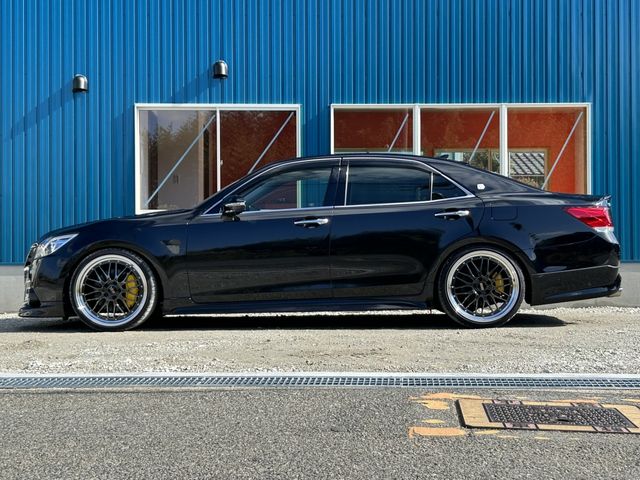 Toyota CROWN SEDAN 2014-01 193593-4