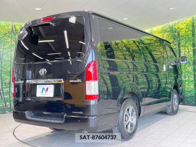 Toyota REGIUSACE VAN 2019-03 354582-17