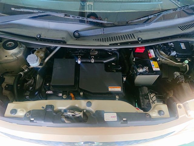 Nissan MOCO 2013-02 23288-27
