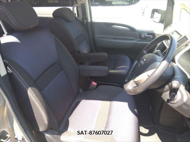 Nissan SERENA 2007-05 324870-3