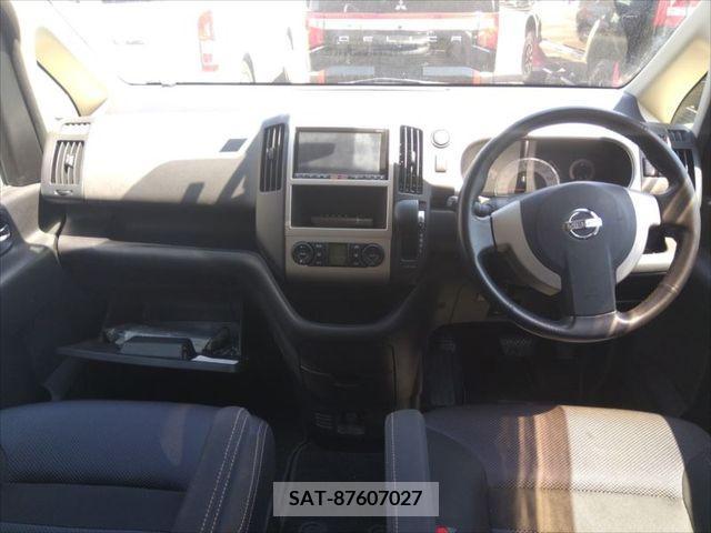 Nissan SERENA 2007-05 324870-2
