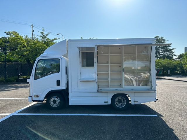 Nissan ATLAS 2012-05 183970-2