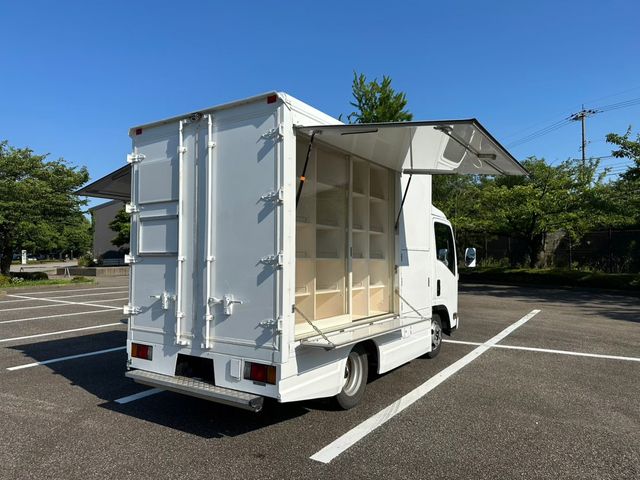 Nissan ATLAS 2012-05 183970-5
