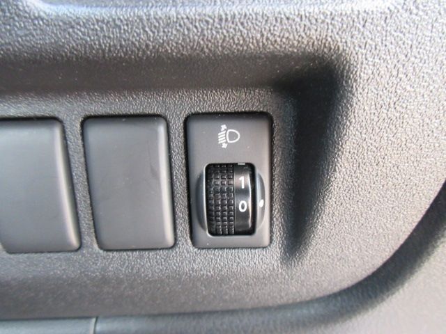 Nissan MARCH 2013-12 1690-17