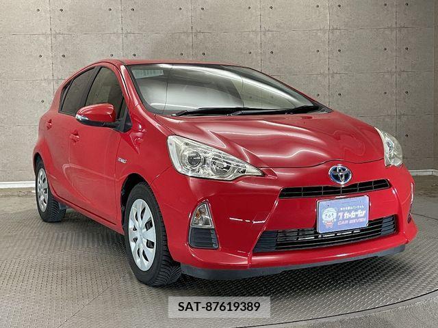 Toyota AQUA 2012-07 228657-9