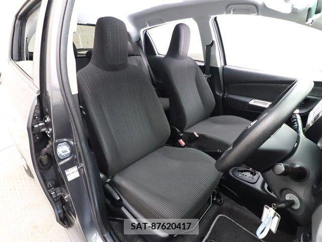 Toyota VITZ 2015-03 208965-3