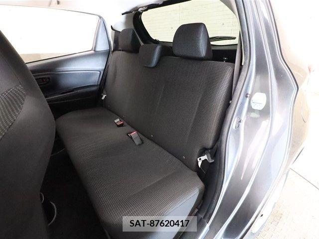 Toyota VITZ 2015-03 208965-6