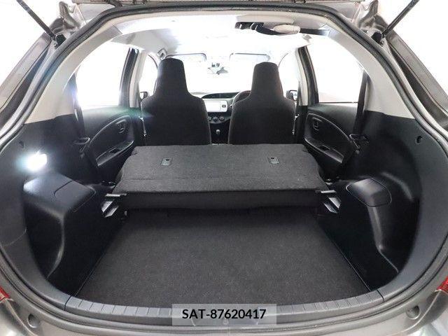 Toyota VITZ 2015-03 208965-8