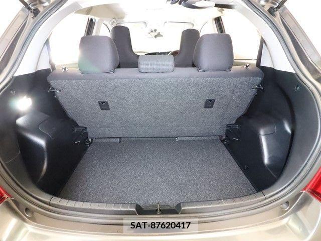Toyota VITZ 2015-03 208965-7