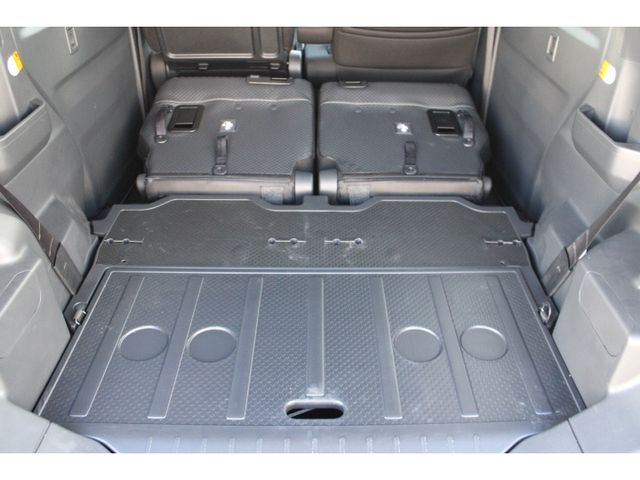 Toyota Pixis Mega 2019-05 22692-18