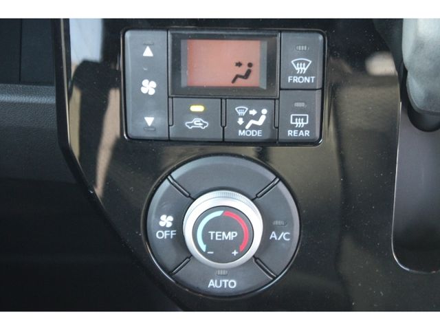 Toyota Pixis Mega 2019-05 22692-8