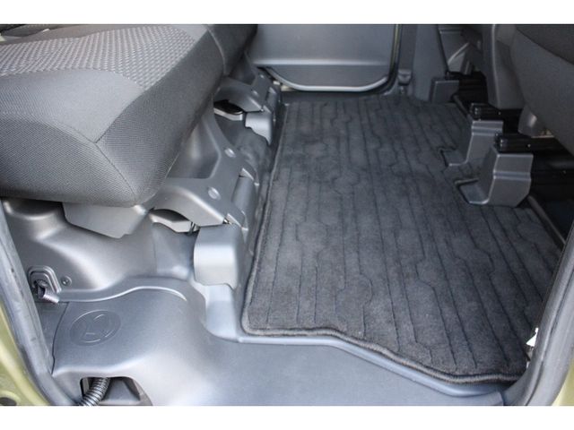 Toyota Pixis Mega 2019-05 22692-14