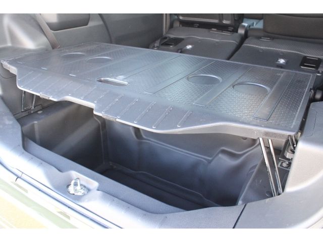 Toyota Pixis Mega 2019-05 22692-19