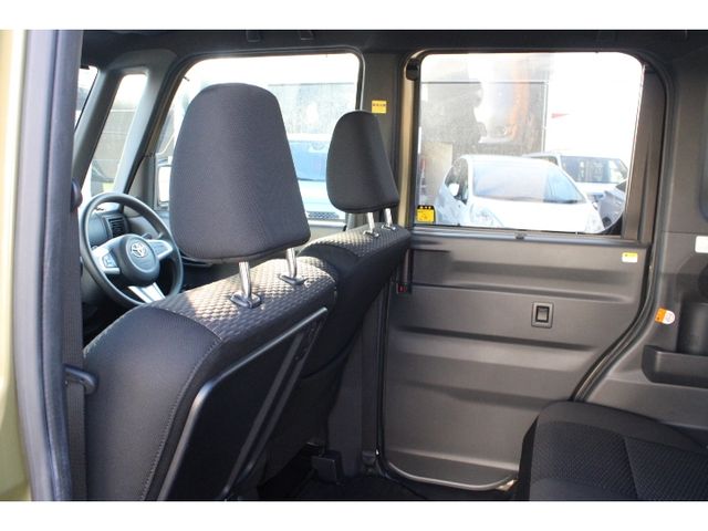 Toyota Pixis Mega 2019-05 22692-15