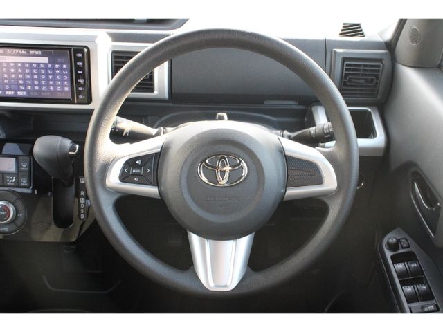 Toyota Pixis Mega 2019-05 22692-3