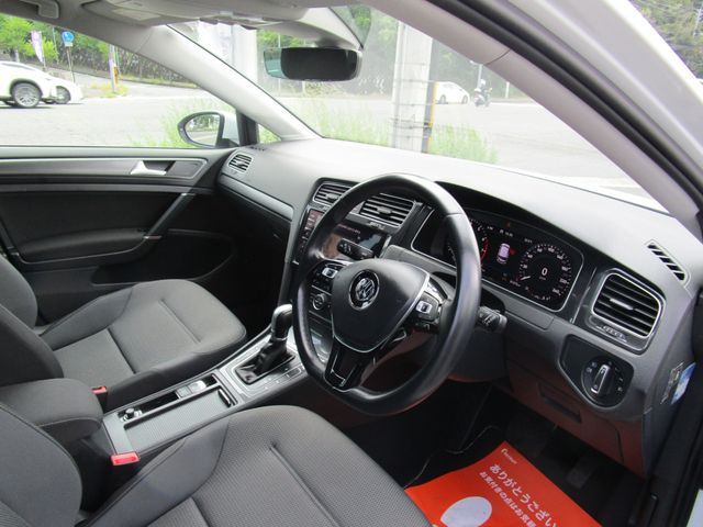 VolksWagen GOLF 2018-09 11732-23