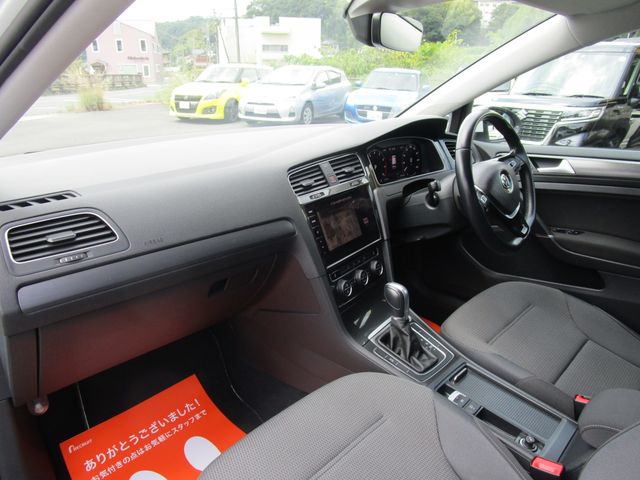 VolksWagen GOLF 2018-09 11732-16