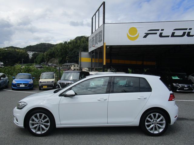 VolksWagen GOLF 2018-09 11732-11