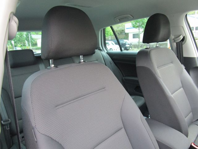 VolksWagen GOLF 2018-09 11732-22
