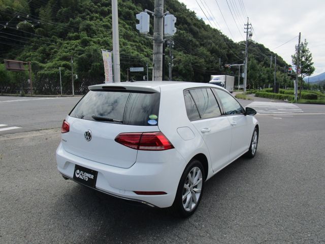 VolksWagen GOLF 2018-09 11732-2