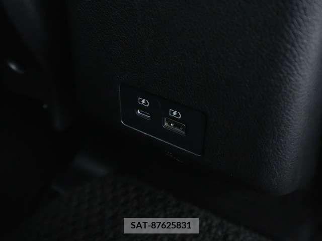 Mitsubishi RVR 2023-04 374816-18