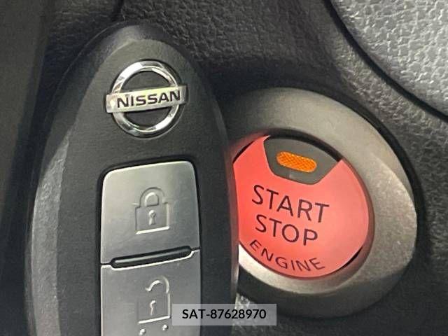 Nissan NOTE 2018-01 348419-6