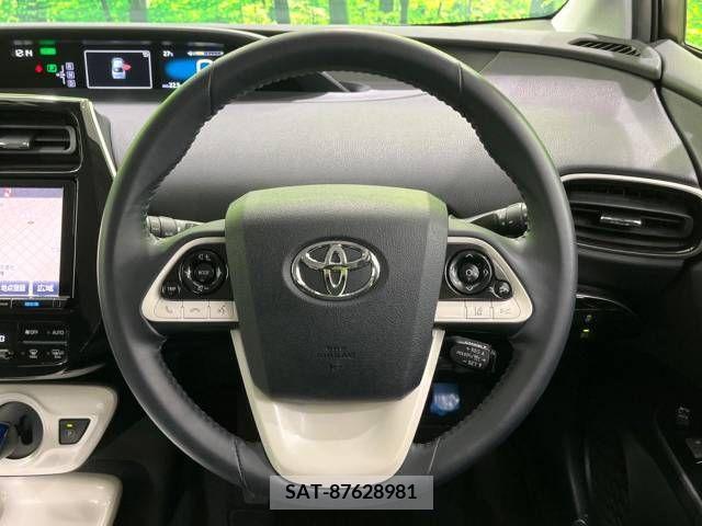 Toyota PRIUS 2016-03 366344-11