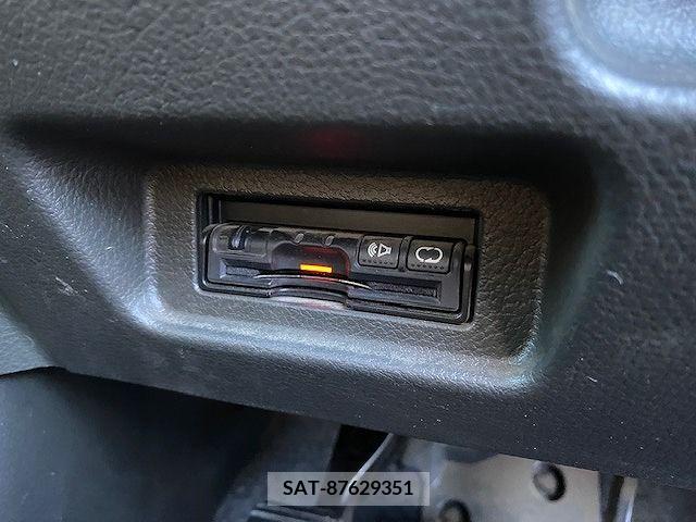 Nissan CUBE 2015-09 374238-5