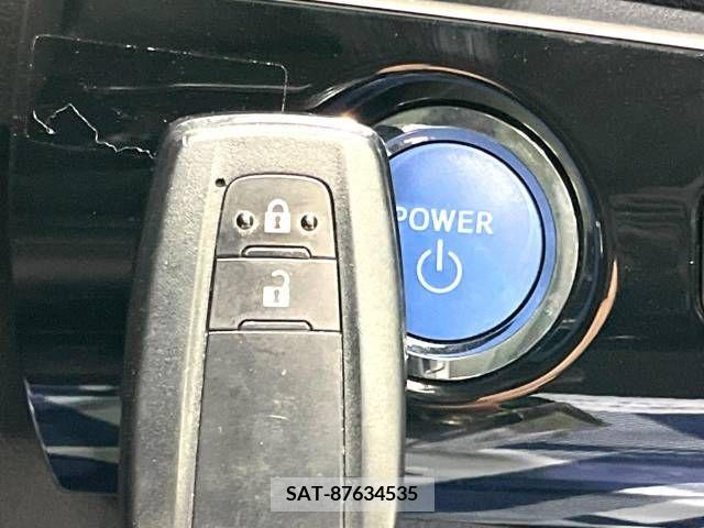 Toyota PRIUS 2021-03 232176-6