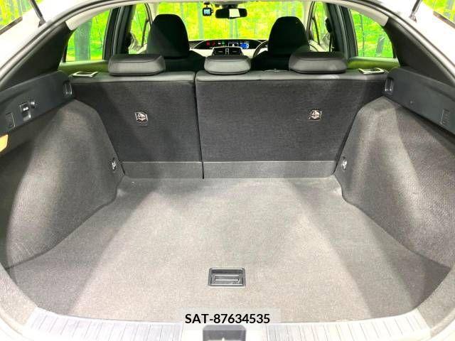 Toyota PRIUS 2021-03 232176-10