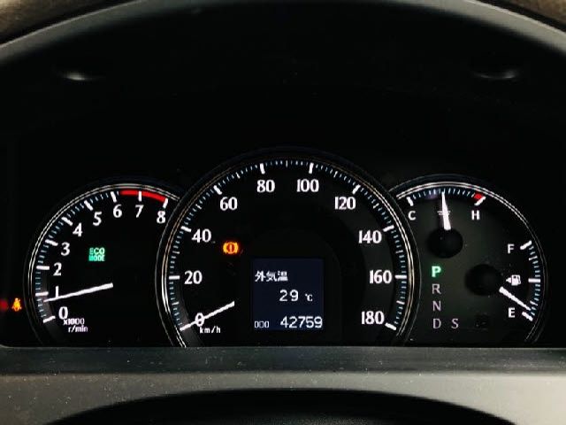 Toyota CROWN SEDAN 2010-08 4957-7