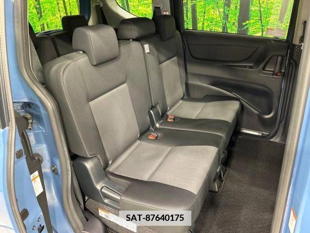 Toyota SIENTA 2022-03 349414-8