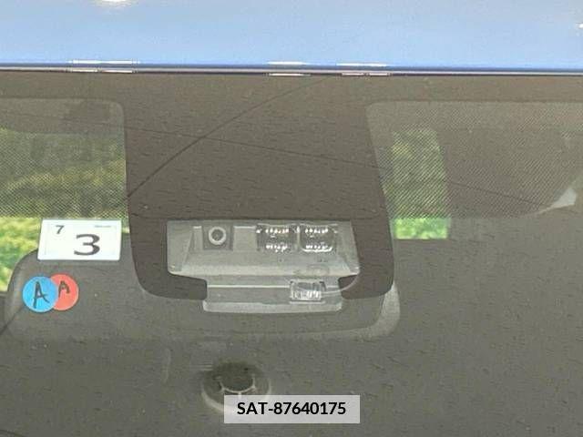 Toyota SIENTA 2022-03 349414-5