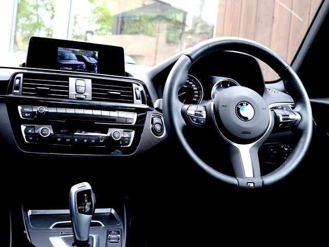 Bmw 1 SERIES 2019-06 14278-14