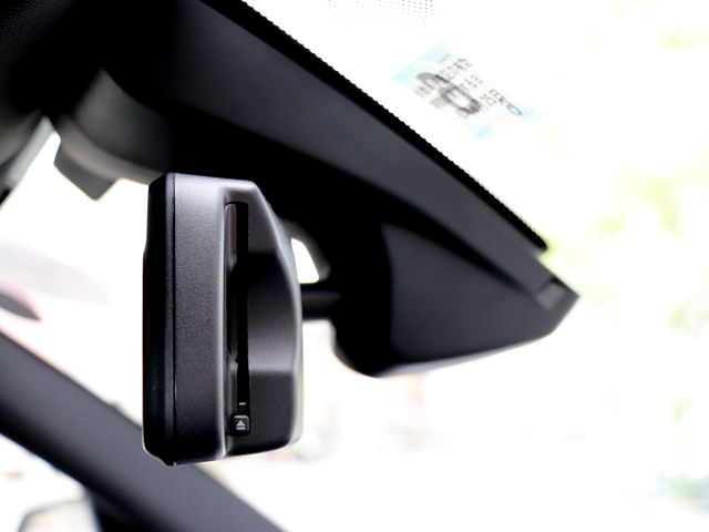 Bmw 1 SERIES 2019-06 14278-22