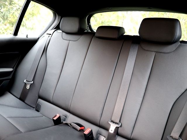 Bmw 1 SERIES 2019-06 14278-26