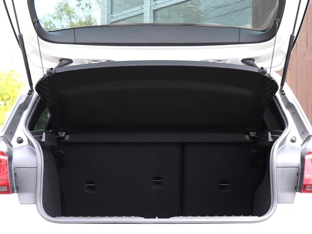 Bmw 1 SERIES 2019-06 14278-27