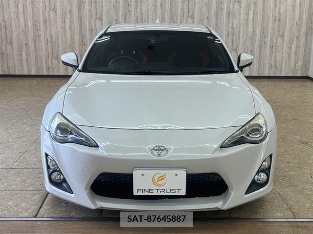 Toyota 86 2012-08 263285-1
