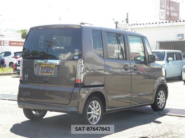 Honda N BOX 2013-08 333806-7