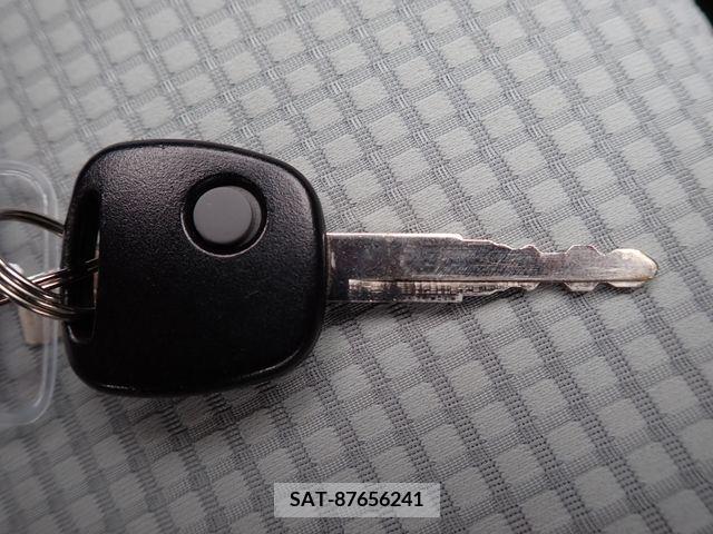 Suzuki ALTO 2017-01 305047-16