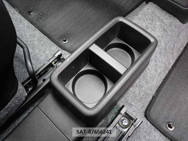 Suzuki ALTO 2017-01 305047-10