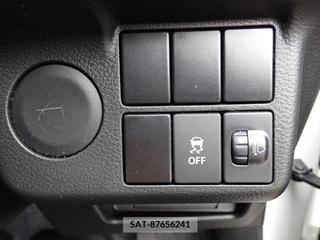 Suzuki ALTO 2017-01 305047-8