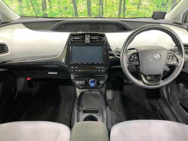 Toyota PRIUS 2019-02 185963-1