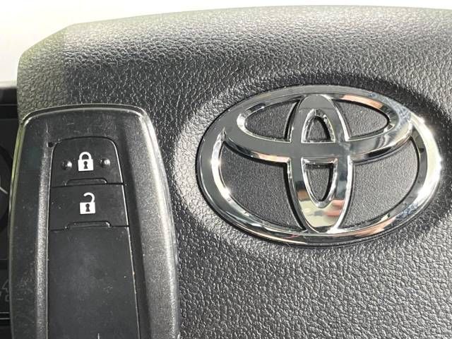 Toyota PRIUS 2019-02 185963-8